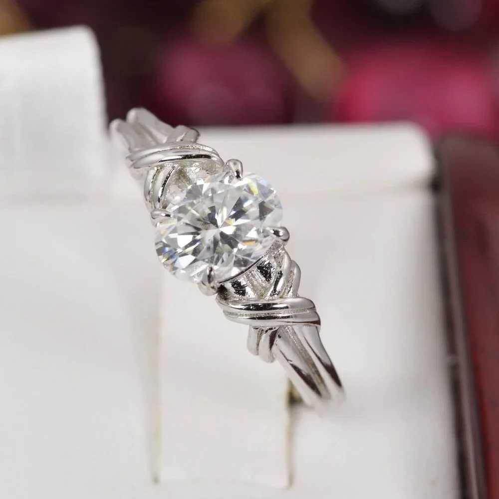 Moissanite 1.5tcw Oval Cut Engagement Ring 925